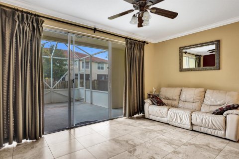 Townhouse in Boynton Beach, Florida 3 bedrooms, 145.86 sq.m. № 2244895 - photo 11
