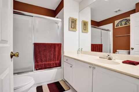 Townhouse in Boynton Beach, Florida 3 bedrooms, 145.86 sq.m. № 2244895 - photo 21