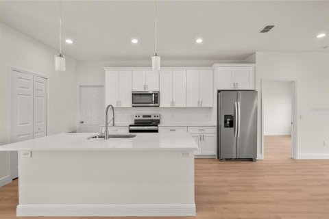 Casa en venta en Osteen, Florida, 3 dormitorios, 137.77 m2 № 2215134 - foto 11