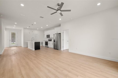 Casa en venta en Osteen, Florida, 3 dormitorios, 137.77 m2 № 2215134 - foto 14