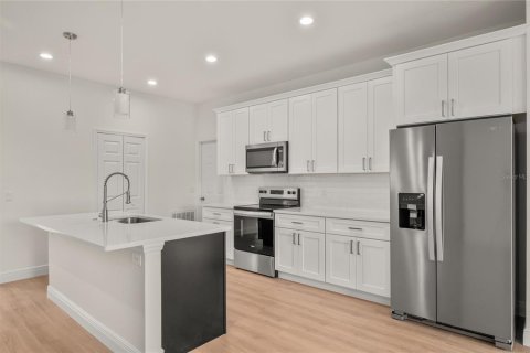 Casa en venta en Osteen, Florida, 3 dormitorios, 137.77 m2 № 2215134 - foto 9