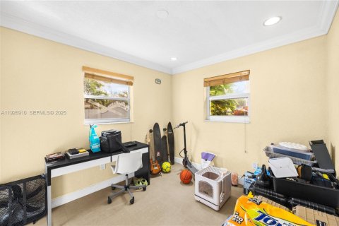 Купить виллу или дом в Майами-Гарденс, Флорида 4 спальни, 163.6м2, № 1985842 - фото 26