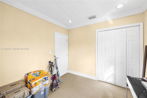 Купить виллу или дом в Майами-Гарденс, Флорида 4 спальни, 163.6м2, № 1985842 - фото 27