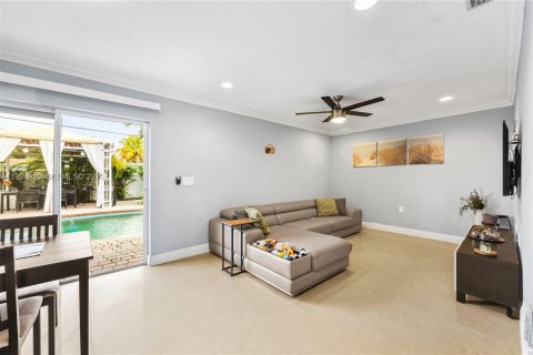 Купить виллу или дом в Майами-Гарденс, Флорида 4 спальни, 163.6м2, № 1985842 - фото 15