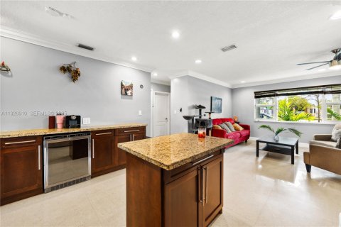 Купить виллу или дом в Майами-Гарденс, Флорида 4 спальни, 163.6м2, № 1985842 - фото 13