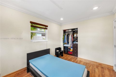 Купить виллу или дом в Майами-Гарденс, Флорида 4 спальни, 163.6м2, № 1985842 - фото 30