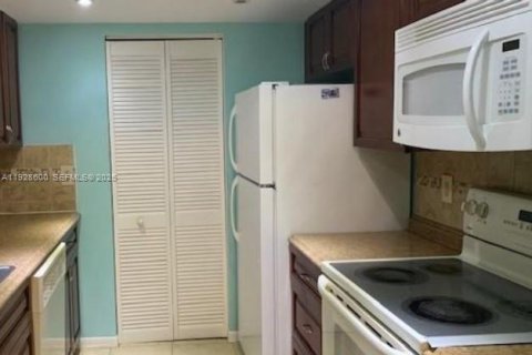 Copropriété à louer à Dania Beach, Floride: 2 chambres, 86.68 m2 № 1988720 - photo 9