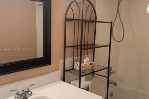 Copropriété à louer à Dania Beach, Floride: 2 chambres, 86.68 m2 № 1988720 - photo 11