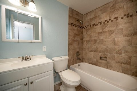 Villa ou maison à louer à Leesburg, Floride: 4 chambres, 130.43 m2 № 2405760 - photo 12