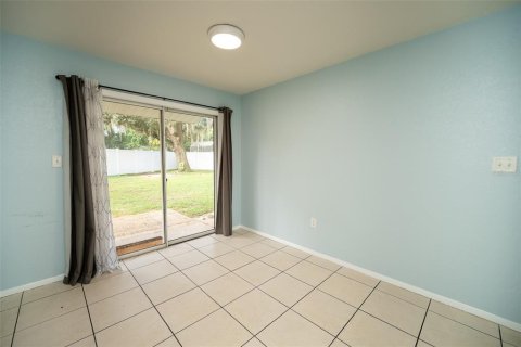 Villa ou maison à louer à Leesburg, Floride: 4 chambres, 130.43 m2 № 2405760 - photo 25