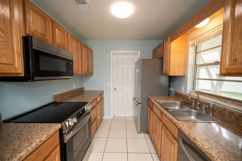 Villa ou maison à louer à Leesburg, Floride: 4 chambres, 130.43 m2 № 2405760 - photo 22