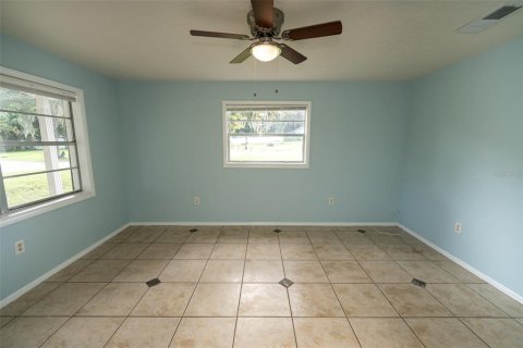 Villa ou maison à louer à Leesburg, Floride: 4 chambres, 130.43 m2 № 2405760 - photo 27