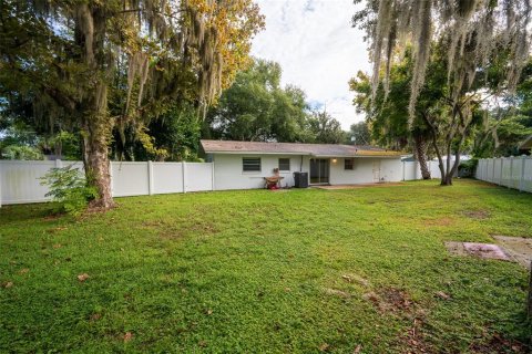 Villa ou maison à louer à Leesburg, Floride: 4 chambres, 130.43 m2 № 2405760 - photo 17