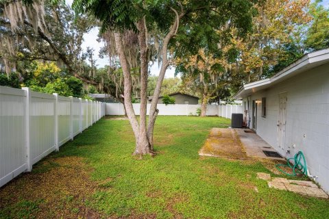 Villa ou maison à louer à Leesburg, Floride: 4 chambres, 130.43 m2 № 2405760 - photo 16