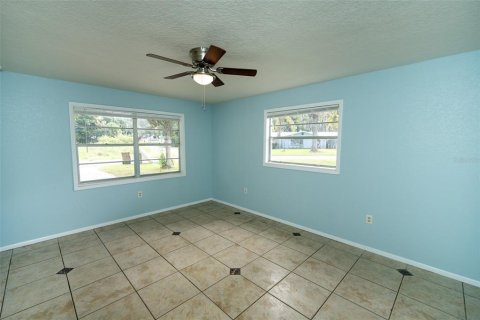 Villa ou maison à louer à Leesburg, Floride: 4 chambres, 130.43 m2 № 2405760 - photo 28
