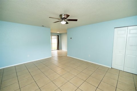 Villa ou maison à louer à Leesburg, Floride: 4 chambres, 130.43 m2 № 2405760 - photo 30