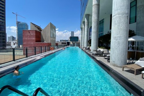 Condo in Miami, Florida, 1 bedroom  № 1688731 - photo 18