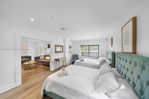 Villa ou maison à vendre à Miami, Floride: 4 chambres, 157.93 m2 № 1889041 - photo 22