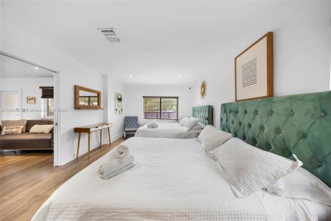 Villa ou maison à vendre à Miami, Floride: 4 chambres, 157.93 m2 № 1889041 - photo 14