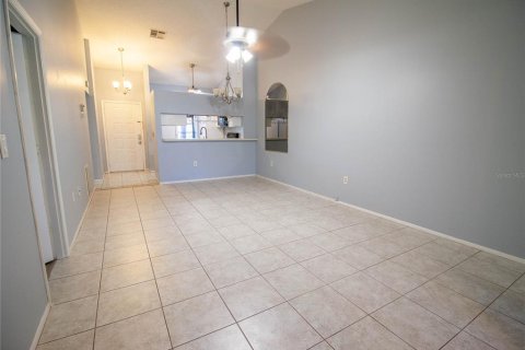 Copropriété à louer à Sarasota, Floride: 2 chambres, 94.76 m2 № 2433385 - photo 6