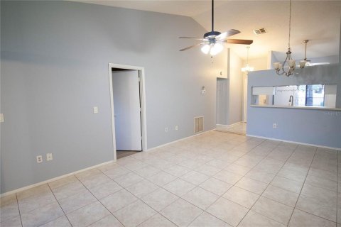 Copropriété à louer à Sarasota, Floride: 2 chambres, 94.76 m2 № 2433385 - photo 9