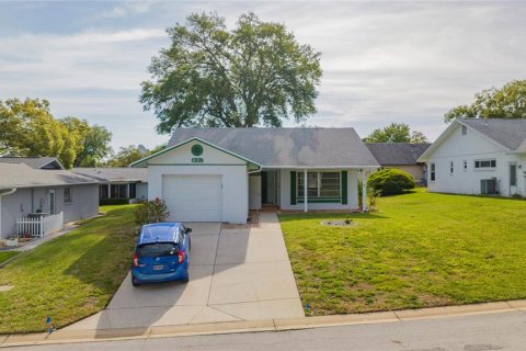 Casa en venta en Port Richey, Florida, 2 dormitorios, 102.01 m2 № 1585746 - foto 2