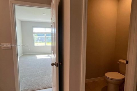 House in Cape Coral, Florida 4 bedrooms № 1953808 - photo 26