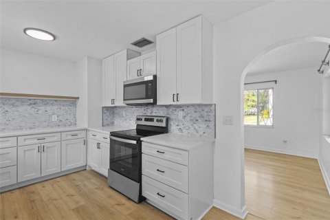 Casa en venta en Tampa, Florida, 3 dormitorios, 144.18 m2 № 2151517 - foto 14