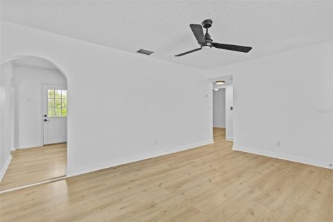 Casa en venta en Tampa, Florida, 3 dormitorios, 144.18 m2 № 2151517 - foto 6