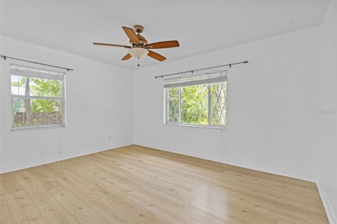 Casa en venta en Tampa, Florida, 3 dormitorios, 144.18 m2 № 2151517 - foto 13