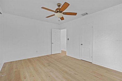Casa en venta en Tampa, Florida, 3 dormitorios, 144.18 m2 № 2151517 - foto 18