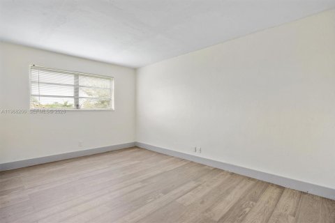 Снять в аренду квартиру в Холливуд, Флорида 1 спальня, 63.17м2, № 2031786 - фото 15