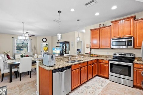 Купить виллу или дом в Тринити, Флорида 9 комнат, 211.45м2, № 2213073 - фото 9