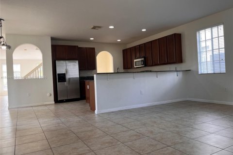 Casa en alquiler en Homestead, Florida, 3 dormitorios, 260.03 m2 № 1941101 - foto 8
