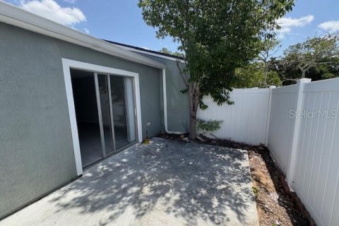 Adosado en venta en Lake Mary, Florida, 2 dormitorios, 86.77 m2 № 2210100 - foto 11