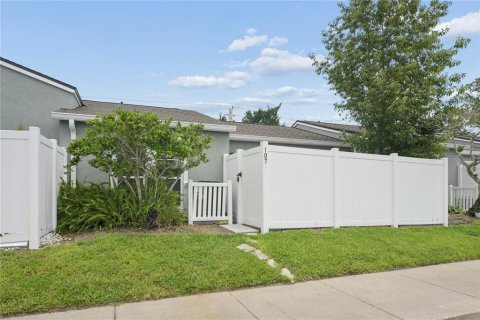 Adosado en venta en Lake Mary, Florida, 2 dormitorios, 86.77 m2 № 2210100 - foto 7