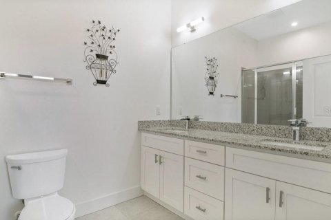 Купить таунхаус в Киссимми, Флорида 4 комнаты, 134.89м2, № 2237475 - фото 12