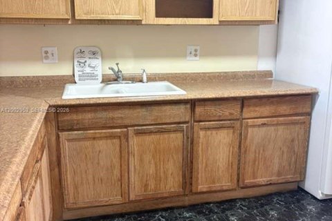 Снять в аренду кондоминиум в Уэст-Палм-Бич, Флорида 2 спальни, 95.32м2, № 2066428 - фото 6