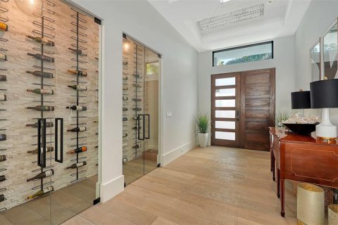 Купить виллу или дом в Сарасота, Флорида 9 комнат, 391.77м2, № 2108049 - фото 3