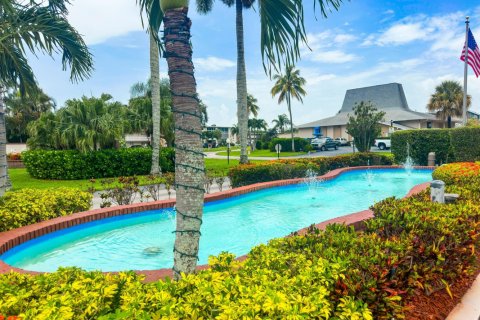 Condo in Lake Worth, Florida, 1 bedroom  № 1073687 - photo 1