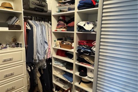 Снять в аренду квартиру в Майами, Флорида 2 спальни, 121.05м2, № 1954850 - фото 14