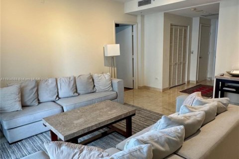 Снять в аренду квартиру в Майами, Флорида 2 спальни, 121.05м2, № 1954850 - фото 7