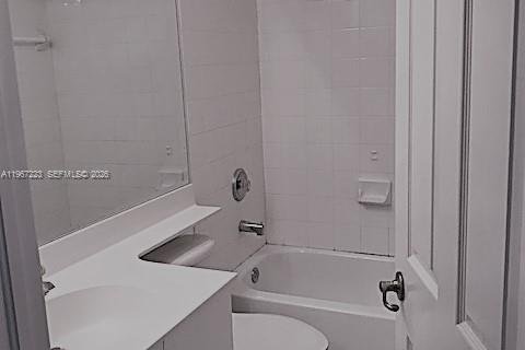 Condominio en venta en Doral, Florida, 3 dormitorios, 194.91 m2 № 2028758 - foto 5