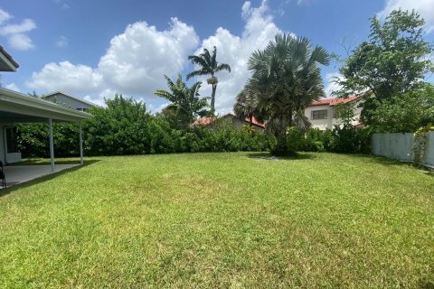 Villa ou maison à louer à Boca Raton, Floride: 3 chambres, 179.02 m2 № 2250684 - photo 12