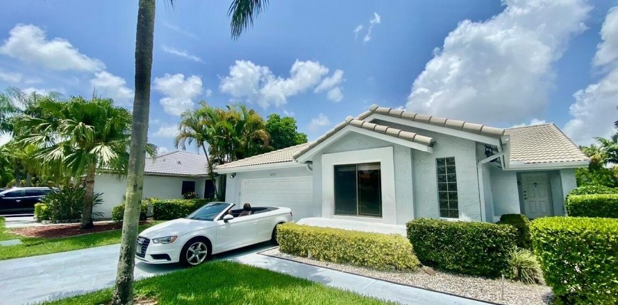 Villa ou maison à Boca Raton, Floride 3 chambres, 179.02 m2 № 2250684