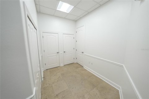 Commercial property in Longwood, Florida 117.34 sq.m. № 1644072 - photo 13