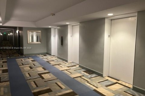 Copropriété à louer à Miami Beach, Floride: 2 chambres, 112.13 m2 № 1966438 - photo 6