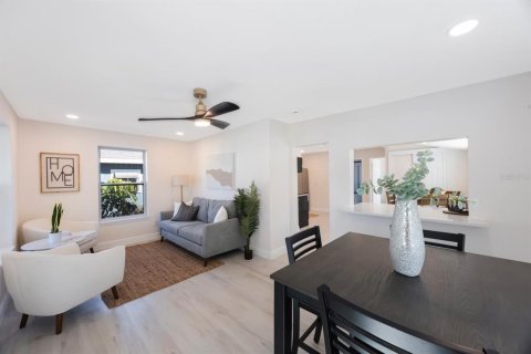 Villa ou maison à louer à Saint Petersburg, Floride: 2 chambres, 81.29 m2 № 1904703 - photo 6