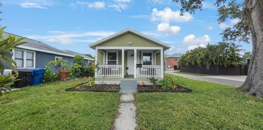 Casa en Saint Petersburg, Florida 2 dormitorios, 81.29 m2 № 1904703