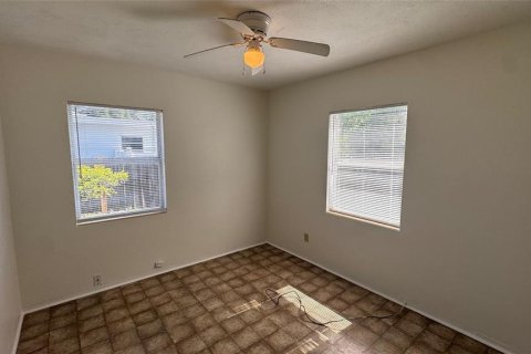 House in Dade City, Florida 2 bedrooms, 82.59 sq.m. № 2148917 - photo 8